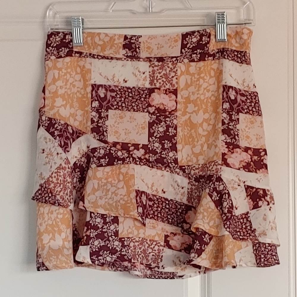 Le Lis Collection Floral Mini Skirt - Picture 1 of 5